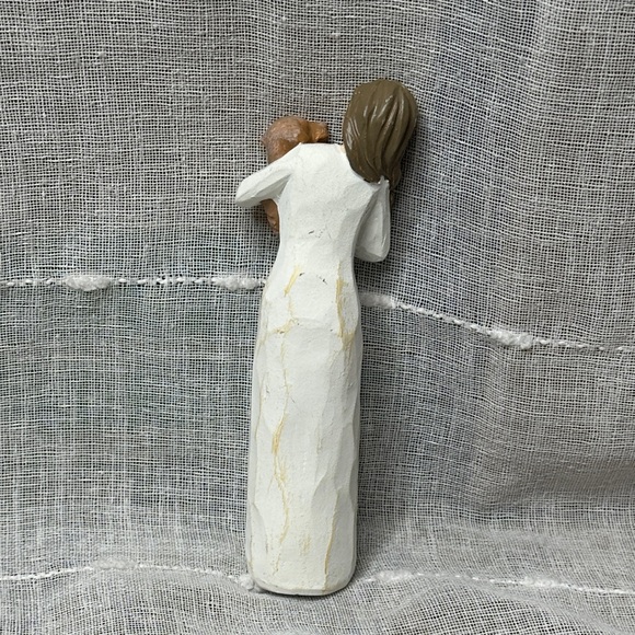 Woman Embracing Puppy Keepsake Girl & Dog Sculpture Gifts 6" x 2" x 1.5" NWOT - Picture 3 of 16